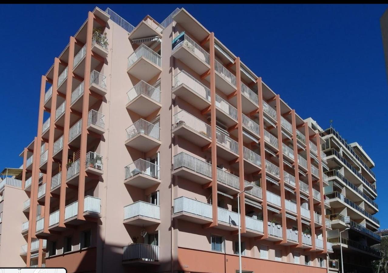 Spacious Apartment In The Heart Of Juan Les Pins ! Dış mekan fotoğraf
